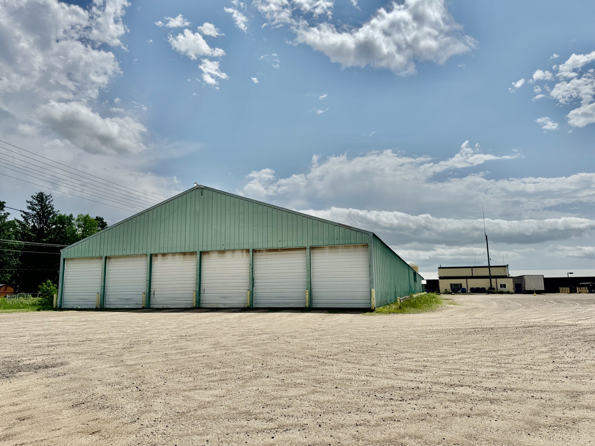 604 Old County Road 18, Princeton, MN à vendre Photo du bâtiment- Image 1 de 5
