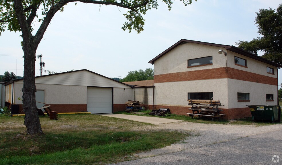 209 Morris St, Dunbar, WV à vendre - Photo du bâtiment - Image 2 de 21