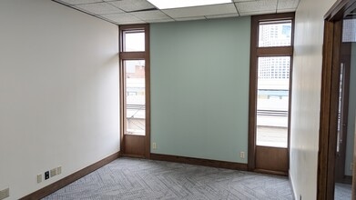 401 2nd Ave S, Seattle, WA for lease Interior Photo- Image 2 of 3