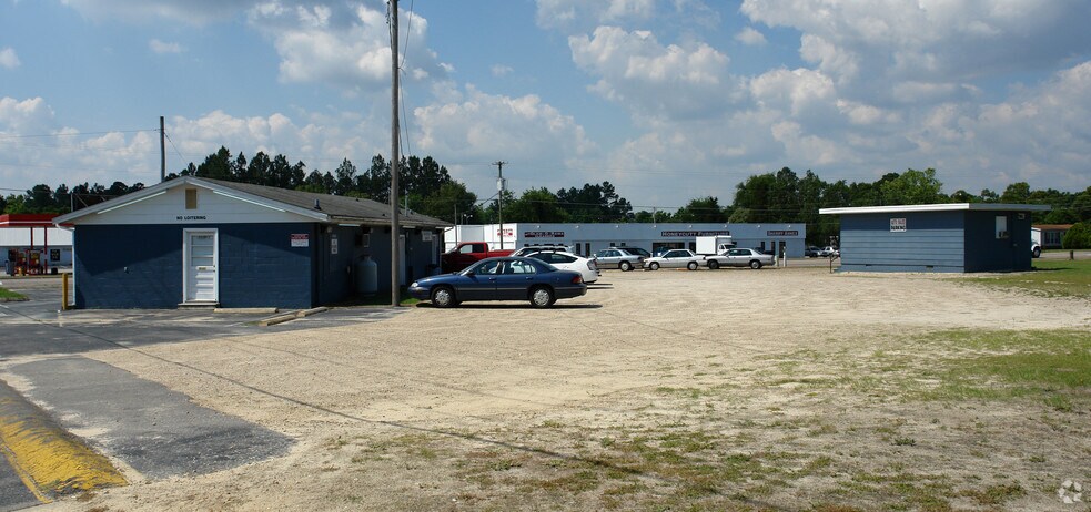 1000 Honeycutt Rd, Fayetteville, NC for sale - Building Photo - Image 2 of 6