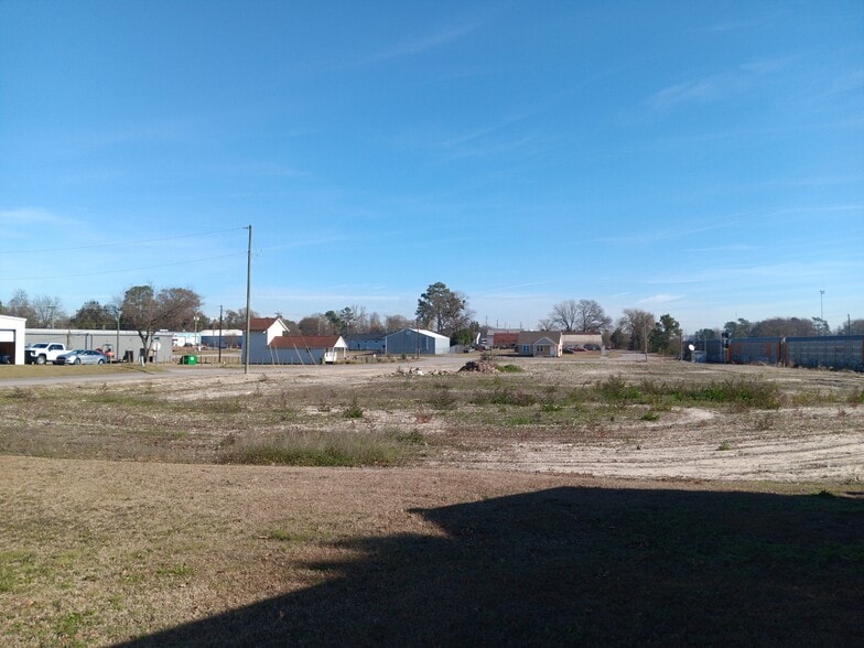712 McDuffie St, Cayce, SC for sale - Building Photo - Image 2 of 8