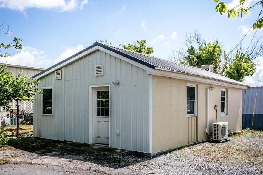 266 Charles St, Harrisonburg, VA for sale - Primary Photo - Image 1 of 1