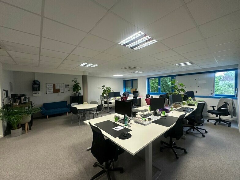 Office in Schiltigheim for lease - Interior Photo - Image 3 of 3