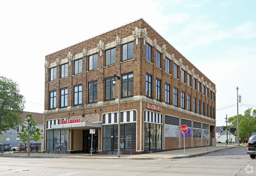 1125-1135 W Historic Mitchell St, Milwaukee, WI for lease - Building Photo - Image 1 of 3