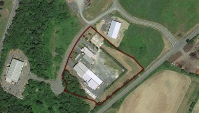 21 Salerno Dr, Hudson, NY - AERIAL  map view