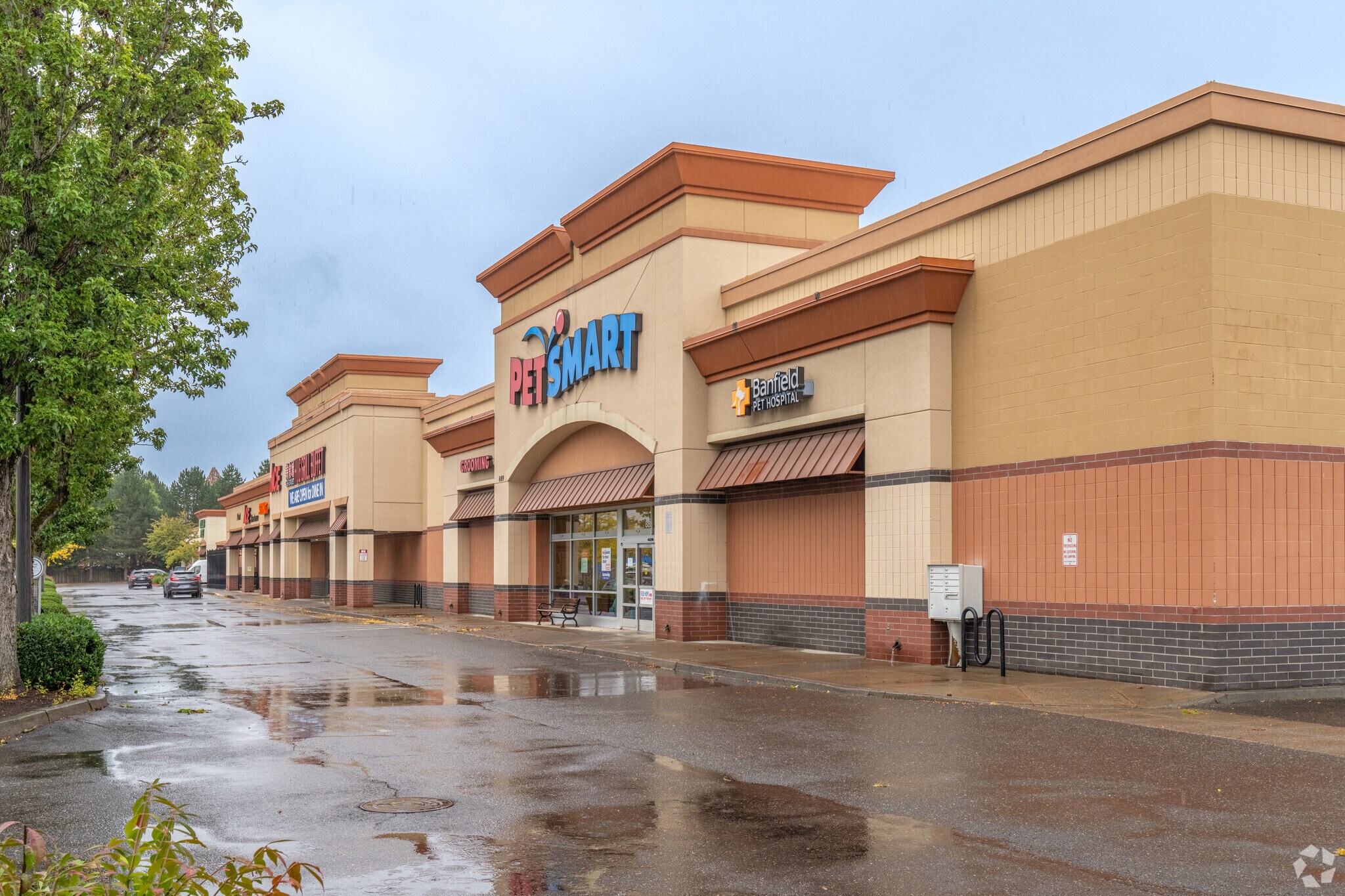 871-889 NE 25th Ave, Hillsboro, OR à vendre Photo principale- Image 1 de 6