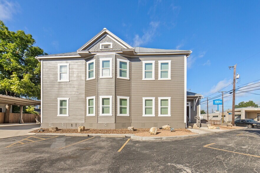 626 E Quincy St, San Antonio, TX à louer - Photo du bâtiment - Image 3 de 14