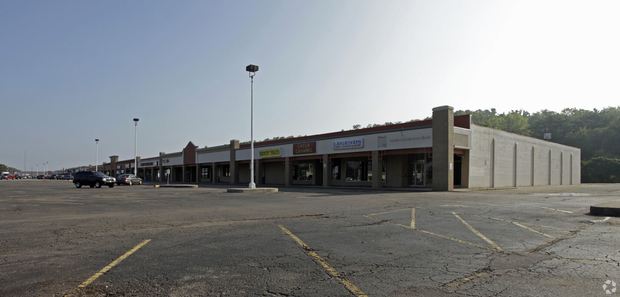 2250-2600 Dixie Hwy, Hamilton, OH for lease Primary Photo- Image 1 of 11