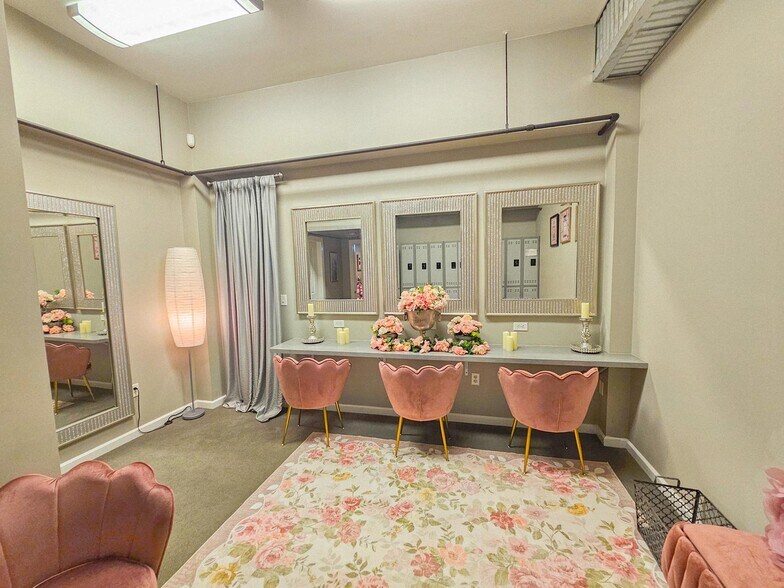 7210 Bristlewood Dr, Youngstown, OH à vendre - Photo du bâtiment - Image 3 de 16