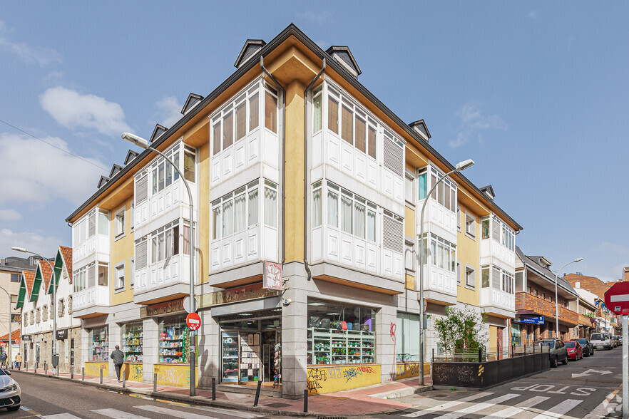 Calle Narciso Martínez Cabezas, 14 B, Collado Villalba, Madrid à louer - Photo principale - Image 1 de 2