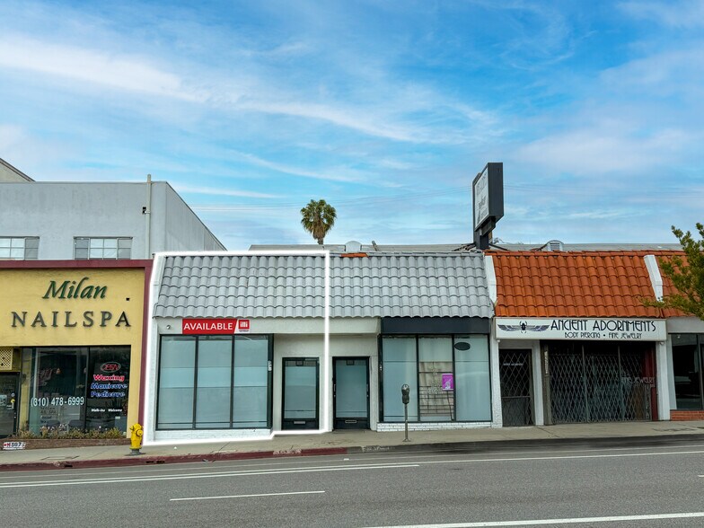 1555-1563 Westwood Blvd, Los Angeles, CA à louer - Photo du bâtiment - Image 3 de 7