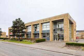 Plus de détails pour 391 Edinburgh Ave, Slough - Industriel à louer