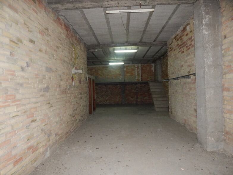 Commerce de détail dans Ontinyent, Valencia à louer - Photo du bâtiment - Image 3 de 6