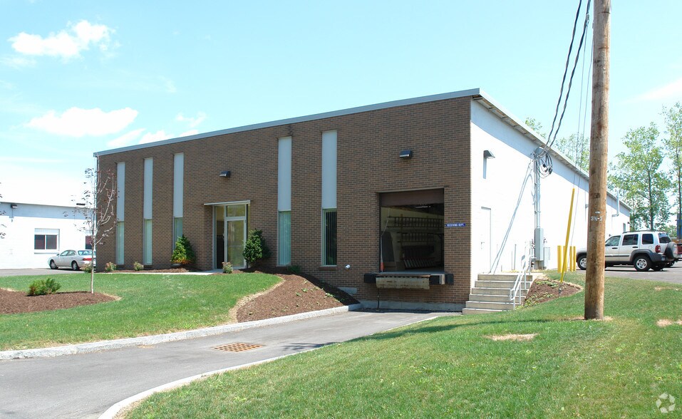 113-119 Falso Dr, Syracuse, NY à vendre - Photo du bâtiment - Image 2 de 21