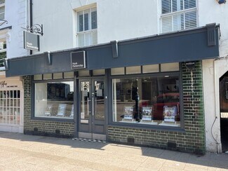 Plus de détails pour 152 High St, Berkhamsted - Commerce de détail à louer