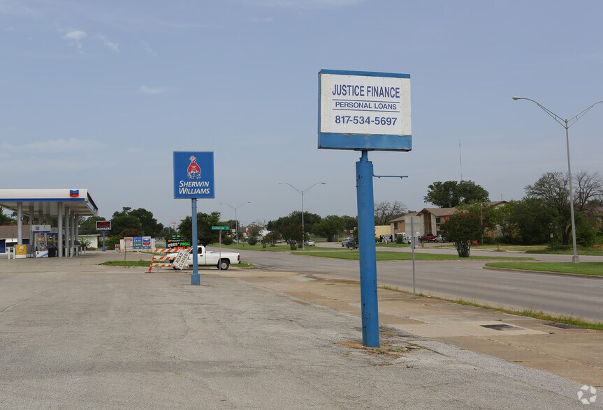 5020-5026 E Lancaster Ave, Fort Worth, TX à louer - Photo du bâtiment - Image 3 de 7