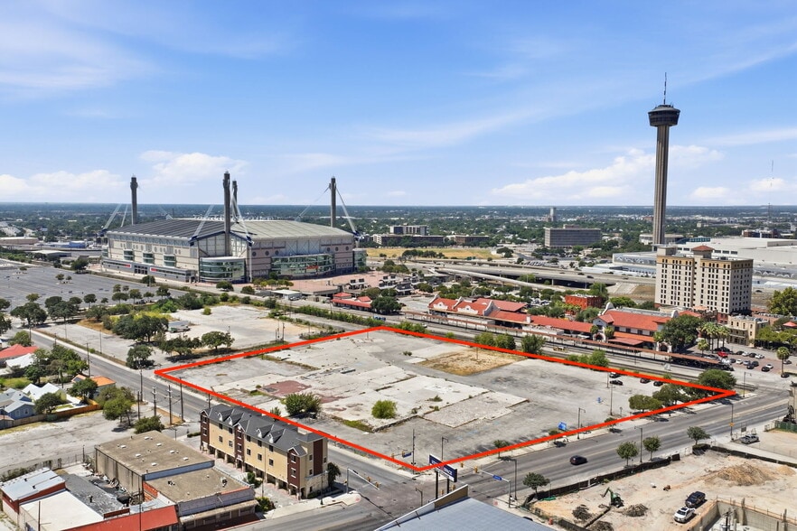1220 E Commerce St, San Antonio, TX for sale - Building Photo - Image 1 of 24