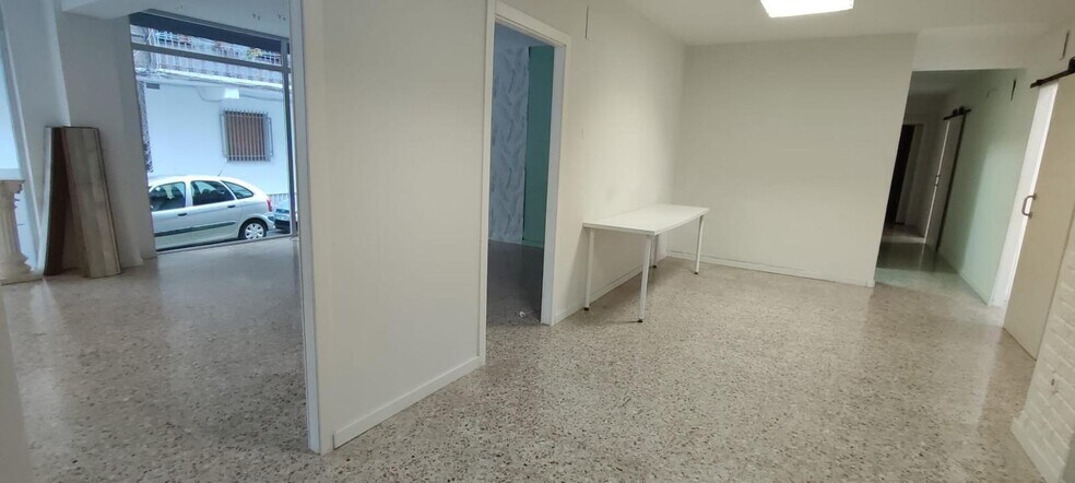 Commerce de détail dans Córdoba, Córdoba à louer - Photo du bâtiment - Image 2 de 12