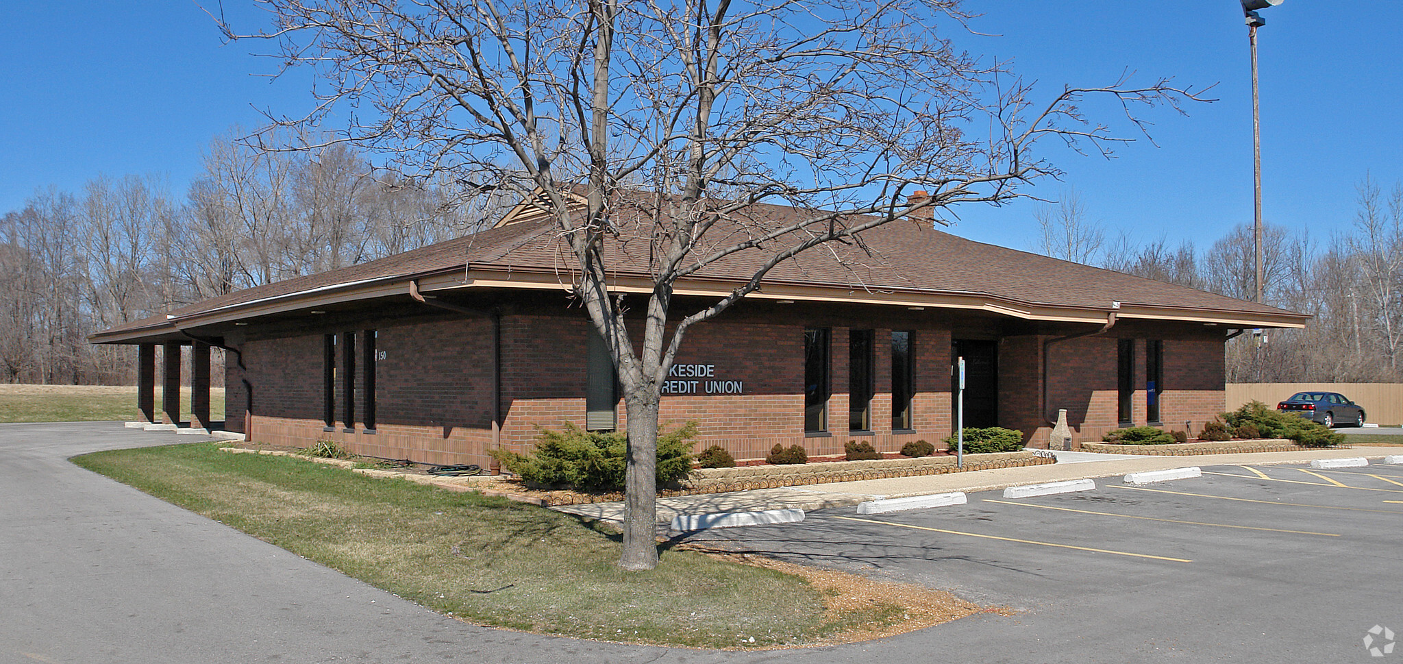 150 W Ryan Rd, Oak Creek, WI à vendre Photo principale- Image 1 de 1