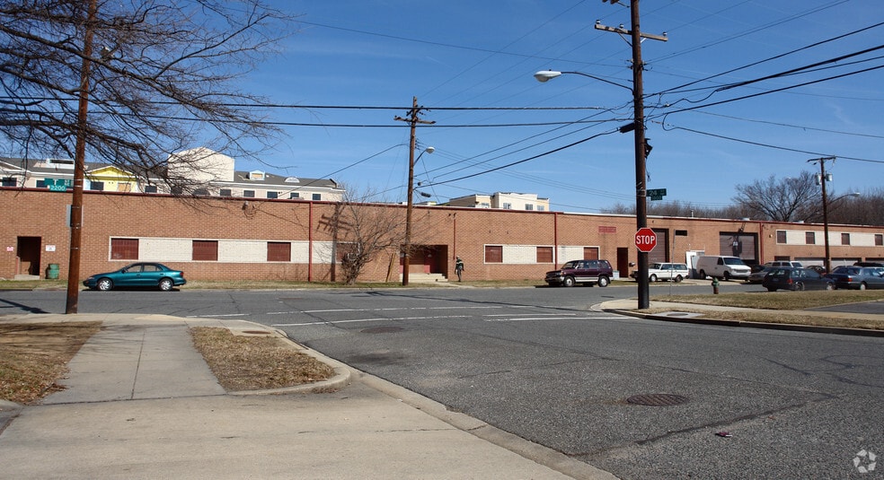 2300 T St NE, Washington, DC for sale - Building Photo - Image 3 of 9