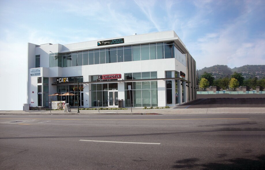 14708 Ventura Blvd, Sherman Oaks, CA à louer - Photo du bâtiment - Image 1 de 1