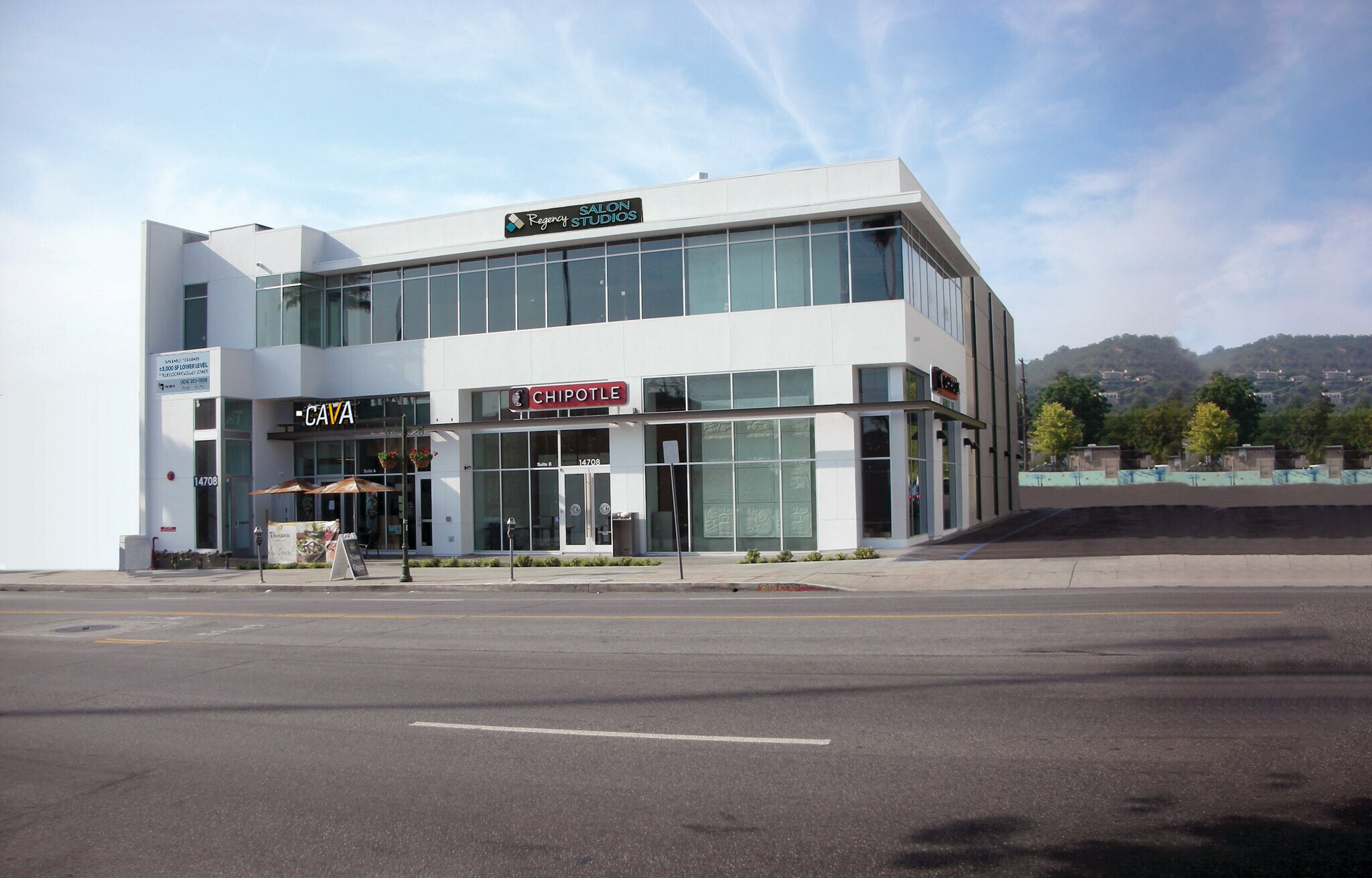 14708 Ventura Blvd, Sherman Oaks, CA à louer Photo du bâtiment- Image 1 de 2