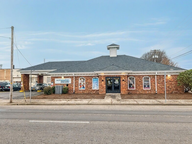 411 Pacific Ave, Tillamook, OR for sale - Building Photo - Image 2 of 5