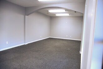 801 NE Church St, Decatur, AL à louer Photo intérieure- Image 1 de 12