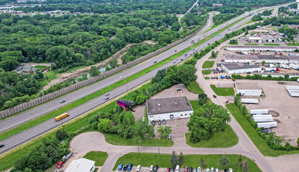 1790 NE Radisson Rd, Blaine, MN for lease - Building Photo - Image 2 of 7