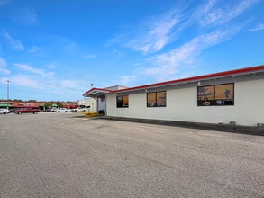 1816 McFarland Blvd, Northport, AL for lease Interior Photo- Image 2 of 14