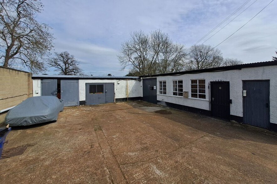 Sheephouse Rd, Maidenhead à louer - Photo du bâtiment - Image 1 de 1