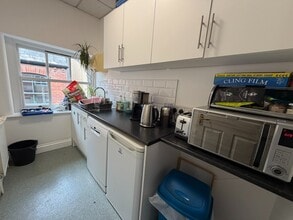 22-23 Blayds Yard, Leeds for lease Interior Photo- Image 2 of 5