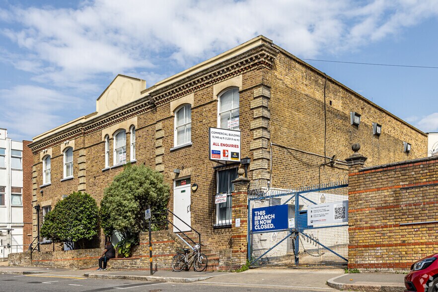 6 Blundell St, London for sale - Building Photo - Image 1 of 42