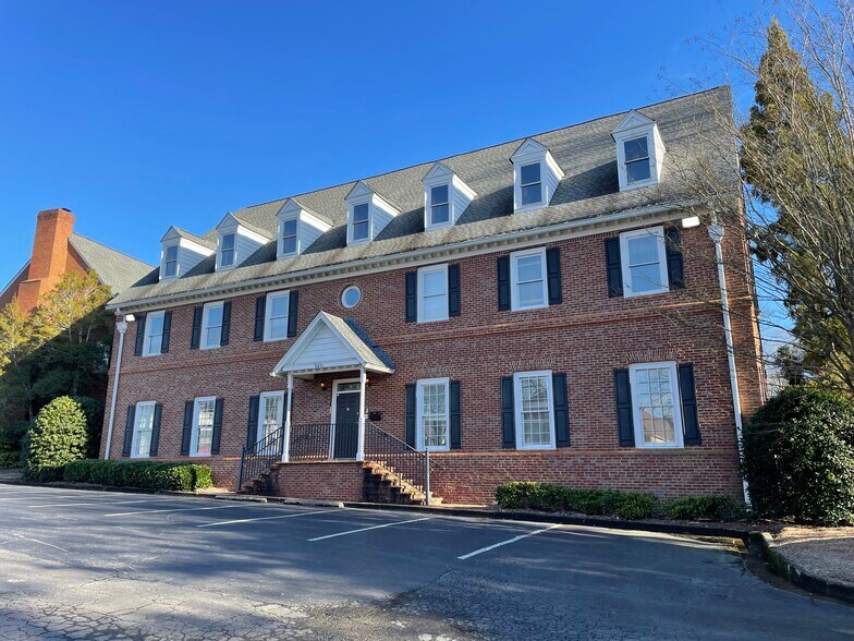 6298 Baker Ct, Norcross, GA à louer - Photo du bâtiment - Image 3 de 40