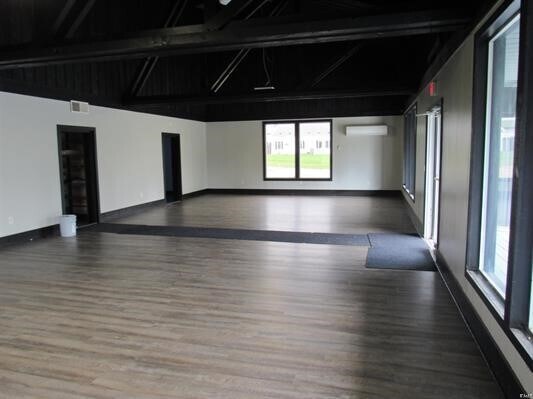 3725 N State Road 127, Angola, IN à vendre - Photo du bâtiment - Image 2 de 2