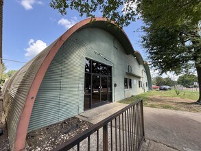 176-184 Mt Pleasant Rd, Collierville, TN for lease Building Photo- Image 2 of 4