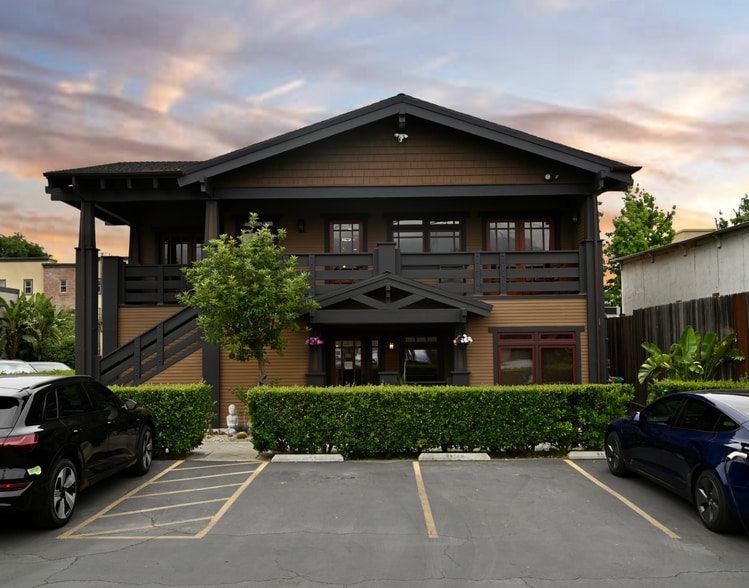 139 E Olive Ave, Monrovia, CA à louer - Photo du bâtiment - Image 2 de 8