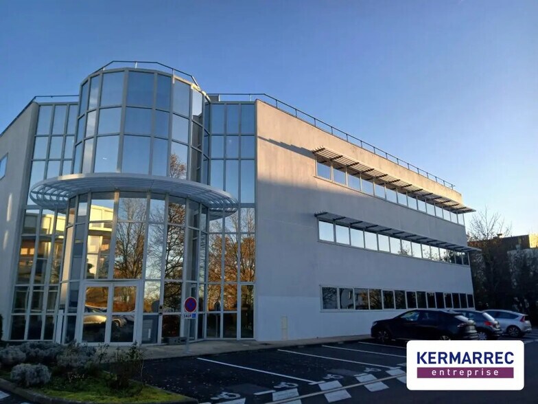 Bureau dans Carquefou à louer - Photo du bâtiment - Image 1 de 9