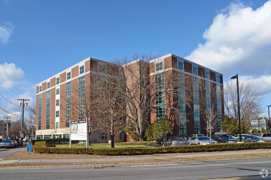 2 Pillsbury St, Concord, NH à vendre - Photo du bâtiment - Image 3 de 14