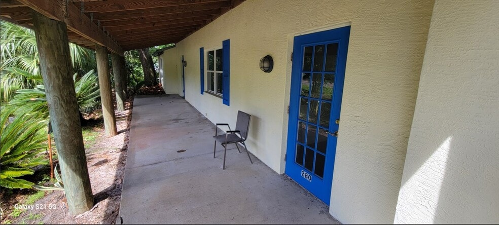 280 Dirksen Dr, Debary, FL à louer - Photo du bâtiment - Image 2 de 2