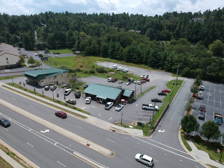 8304 Valley Blvd, Blowing Rock, NC for sale - Aerial - Image 1 of 1