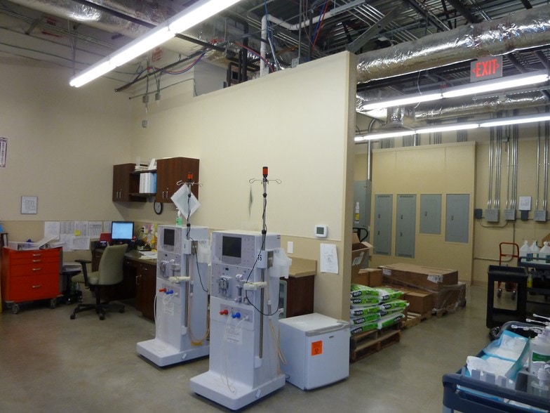 205 22nd St, Hondo, TX à vendre - Photo du bâtiment - Image 2 de 8