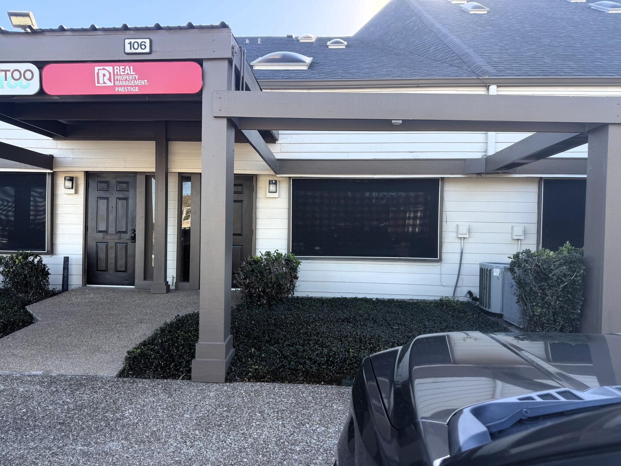 17300 Saturn Ln, Houston, TX à louer Photo principale- Image 1 de 35