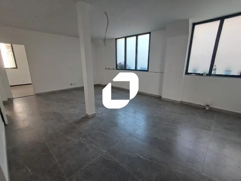 Bureau dans Arcueil à louer - Photo intérieure - Image 3 de 9