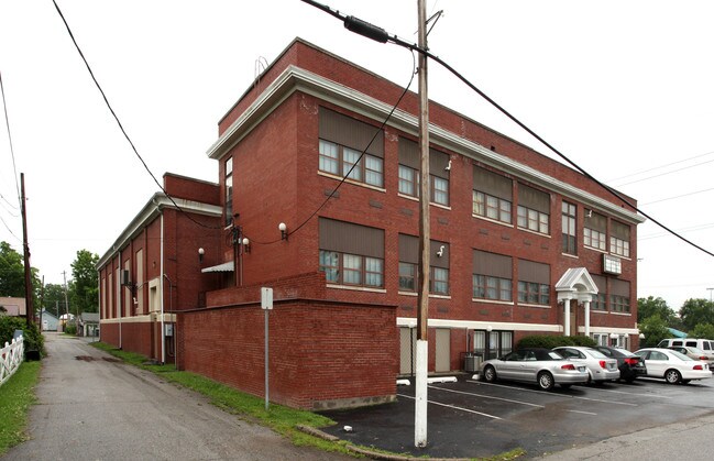 More details for 230 E Montgomery Ave, Clarksville, IN - Office for Sale
