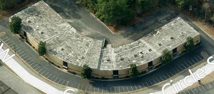 4365-4421 Commerce Cir SW, Atlanta, GA - AERIAL  map view - Image1