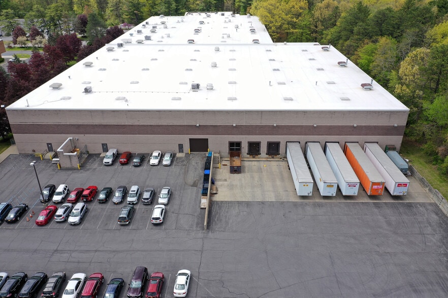 38 Corporate Cir, Albany, NY for sale - Building Photo - Image 2 of 23