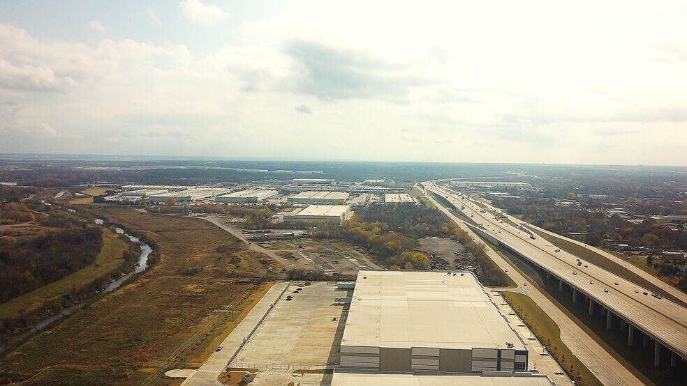 3350-3370 Highway 161, Grand Prairie, TX à vendre - Photo du bâtiment - Image 2 de 4