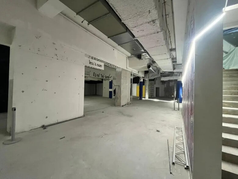 4 Place De L'Opera, Paris à louer - Photo du bâtiment - Image 3 de 6