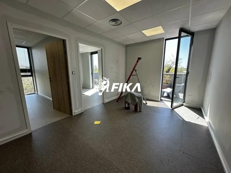 83 Chemin De Ribaute, Toulouse for lease Building Photo- Image 1 of 11